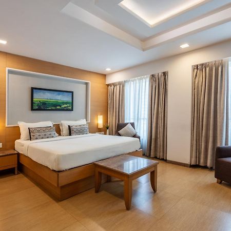 Hotel Gcc North Side Mira-Bhayandar Exteriér fotografie