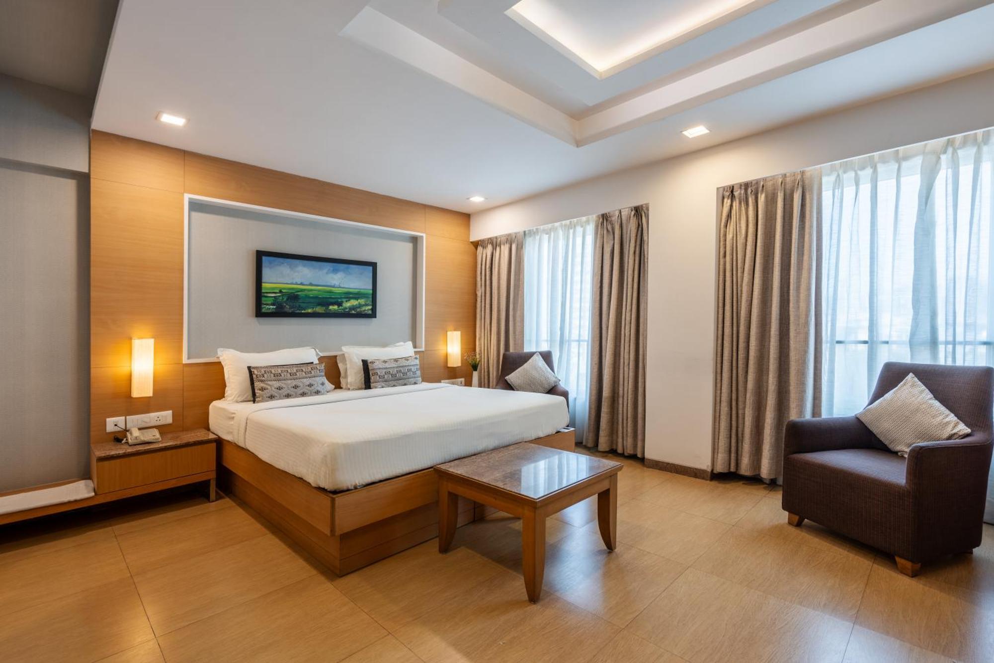 Hotel Gcc North Side Mira-Bhayandar Exteriér fotografie